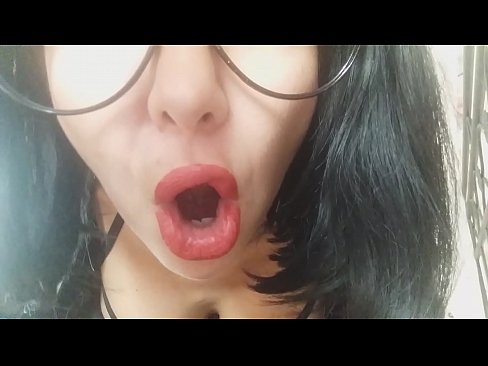❤️ Honey, hooyadaa anoo ah hooyadaa kuma ogolaan doonto inaad iskuul aado maanta... aad baan kuugu baahanahay... ❌ anaga ❌