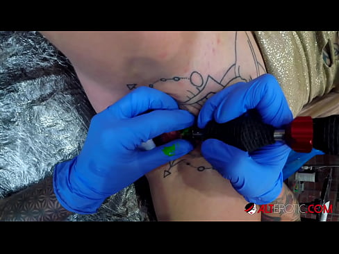 ❤️ Sully Savage oo aad u tattooed ayaa Kintirkeeda ku sawirtay tattoo ❌  anaga ❌